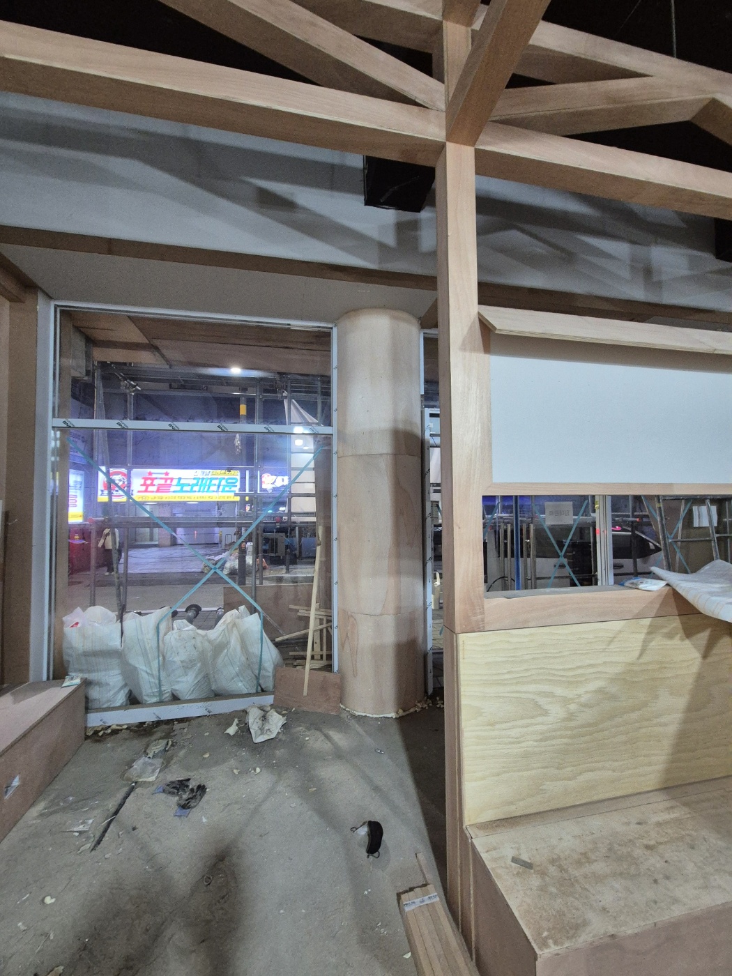 인천 구월동 로데오거리 상가 목공사 - 이미지 5