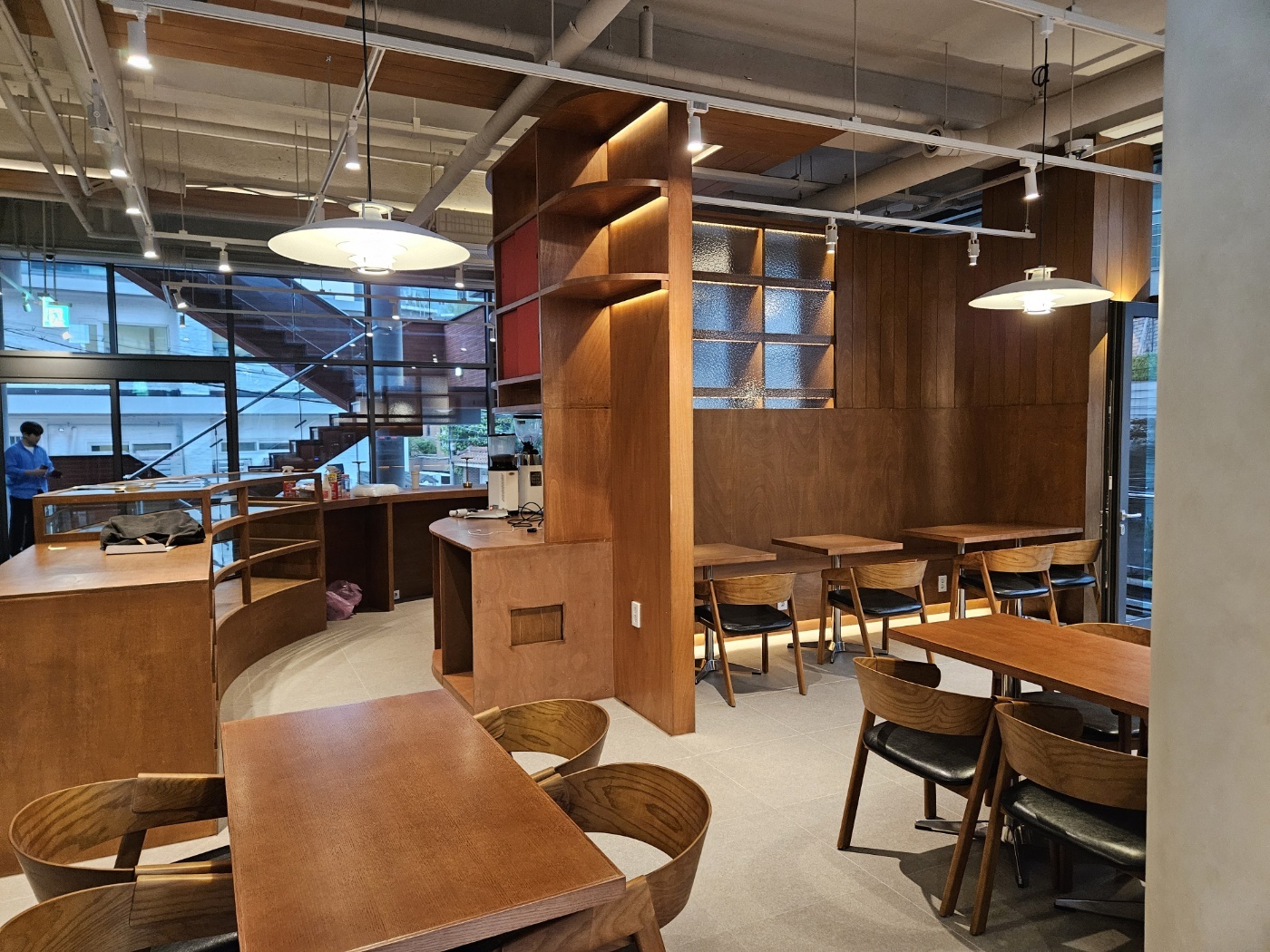 합정역 카페  - 이미지 3